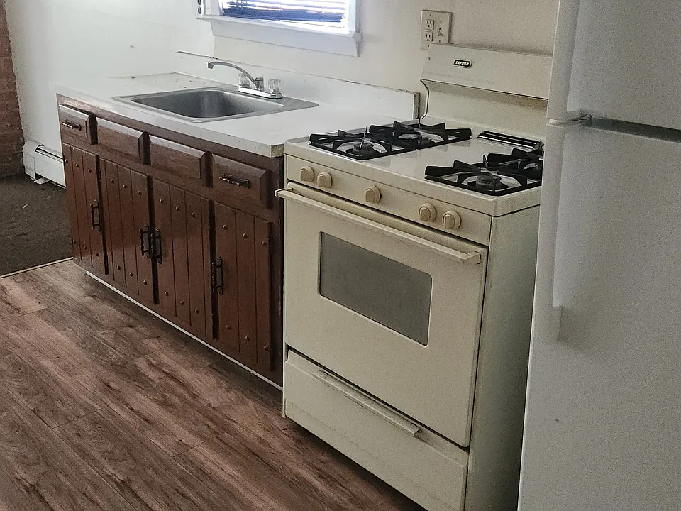 8 Bartholdi Ave #2R