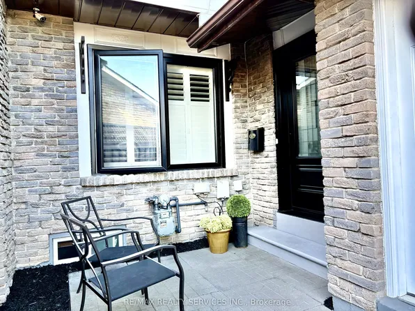 151 Greene Dr, Brampton, ON L6V 2P2