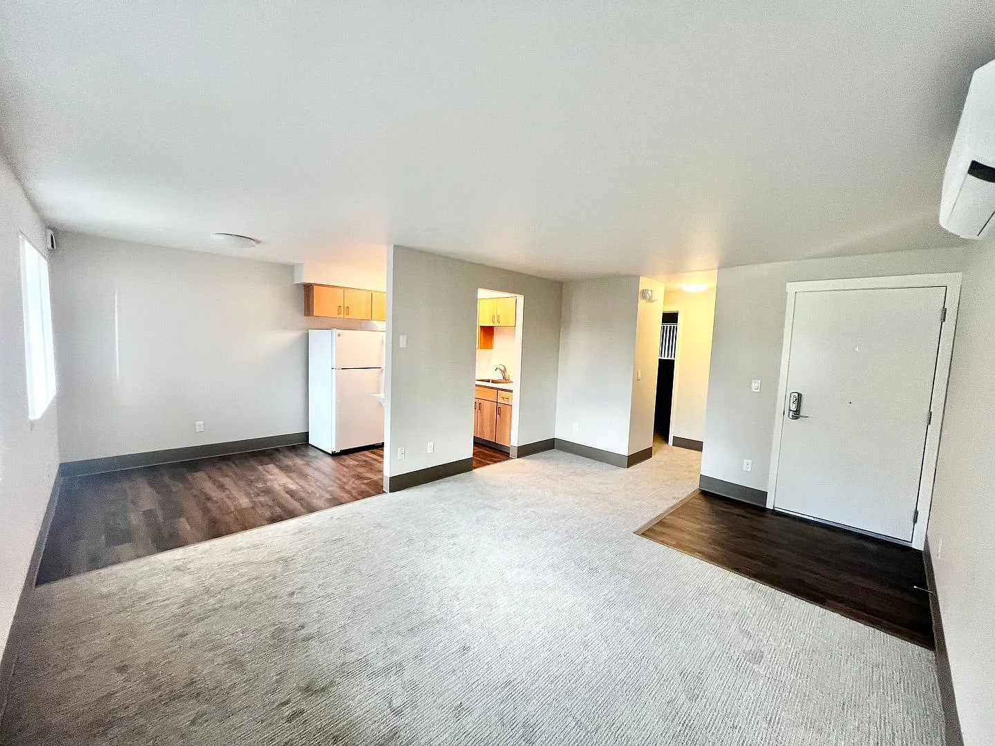 Cougar Creek Apartments — Photo 3
