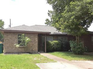 1609 Hazelwood St #B, Conroe, TX 77301