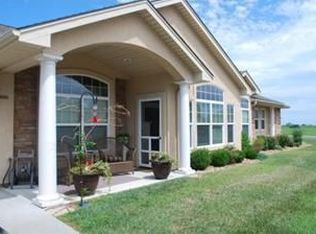 16431 Summit Ridge Rd, Lexington, MO 64067