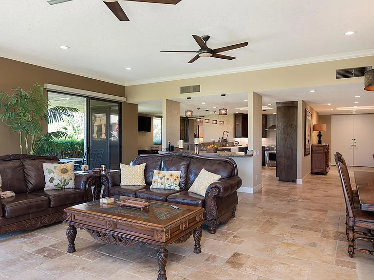5 Briarcliff Ct — Photo 1