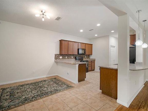 3rd image of 5346 Fallen Leaf Dr