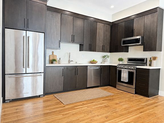 2nd image of 2961 E St #3