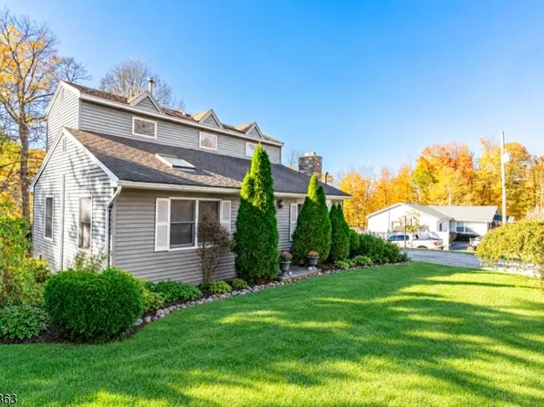 38 Highland Lakes Rd, Vernon Twp., NJ 07462