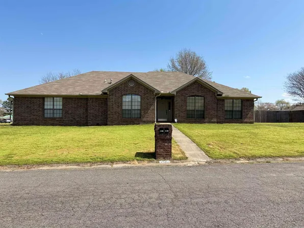2500 Margaret Cir, Conway, AR 72034