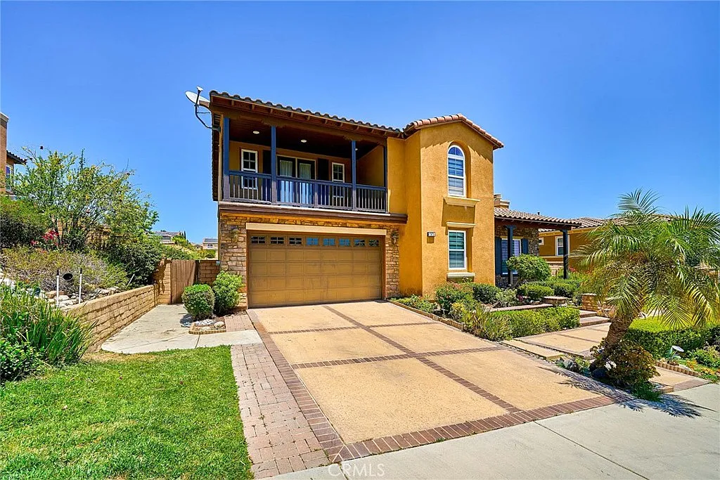 4 bed, 4.5 bath, 4142 sqft, $5,000 — Photo 4