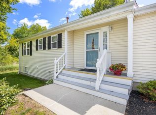 37 Brookbend Way E #84, East Bridgewater, MA 02333