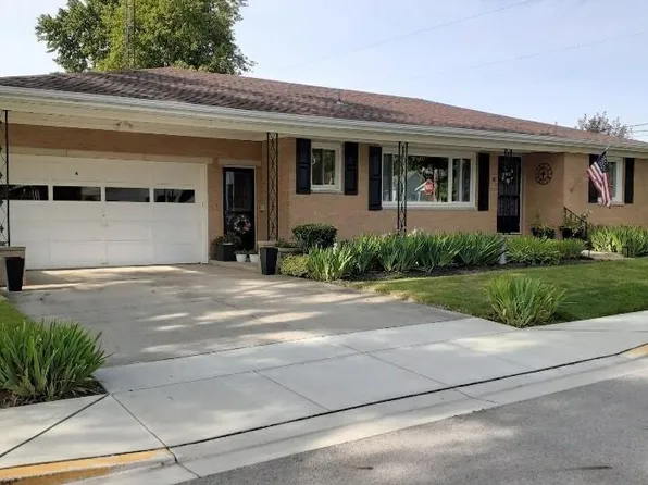 4 Henry St, Pleasant Hill, OH 45359
