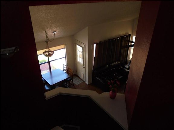 2nd image of 910 Sylvan Creek Dr