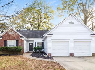 5524 Hedgecrest Pl, Charlotte, NC 28269