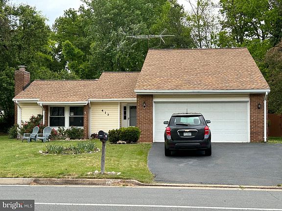 2nd image of 412 Sugarland Run Dr