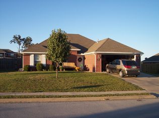 431 Sigel Trl, Centerton, AR 72719