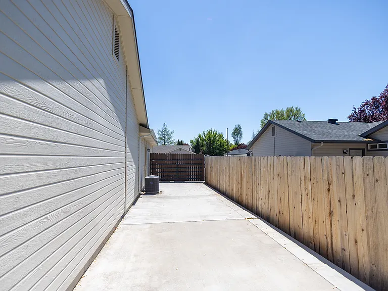 2938 W Elk Stream St — Photo 36