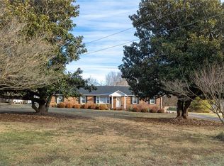 363 Baileys Chapel Rd, Advance, NC 27006