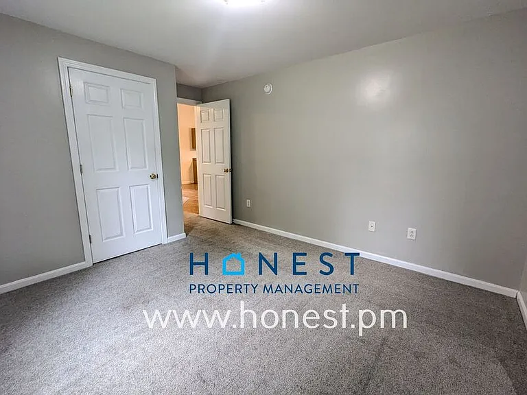 5 Crooker St #2 — Photo 28