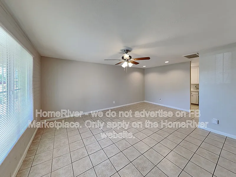 3 bed, 2.0 bath, 1414 sqft, $1,880 — Photo 2