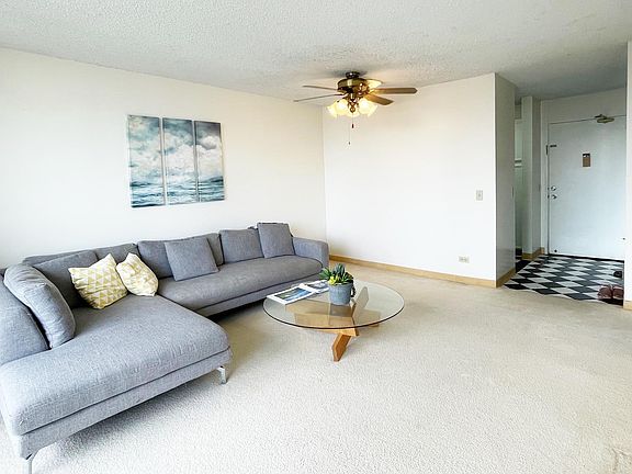 Living - Dining room

unfurnished