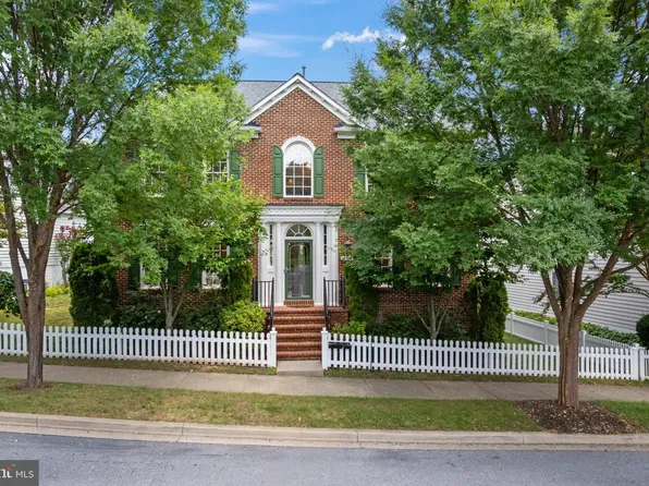 617 Bright Meadow Dr, Gaithersburg, MD 20878