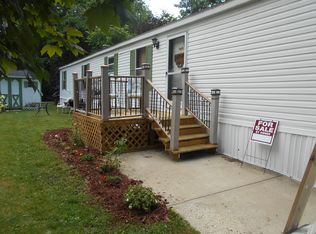 263 Apple Tree Dr, Urbana, IL 61802