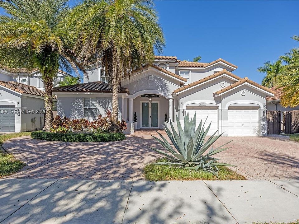 1st image of 12235 SW 121st Ter