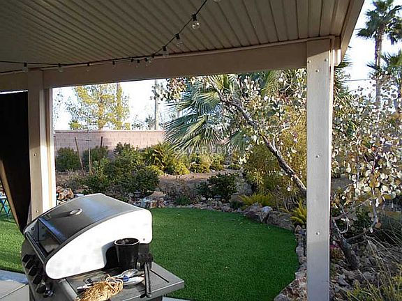 3rd image of 798 Alder Green Ave