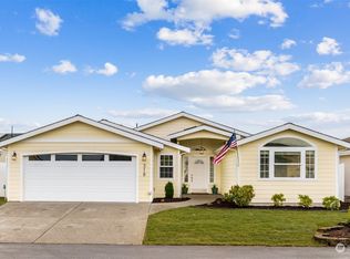 318 Oak St SW, Orting, WA 98360