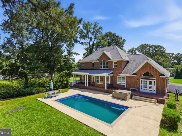 5248 Clifton St, Alexandria, VA 22312
