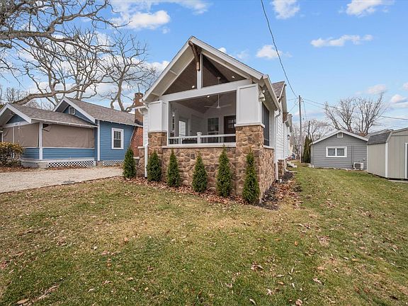 3rd image of 324 Plum Ave