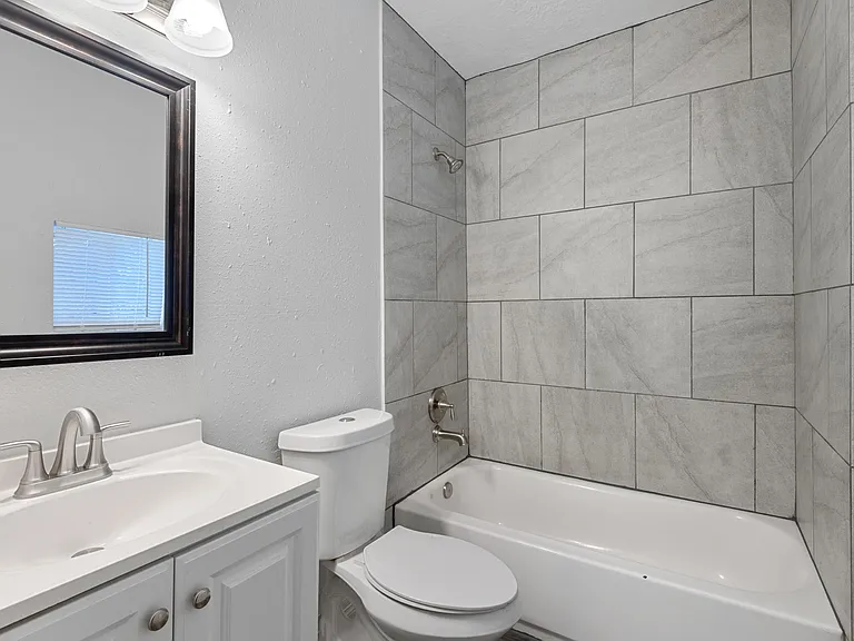 7307 Avenue H #B — Photo 8