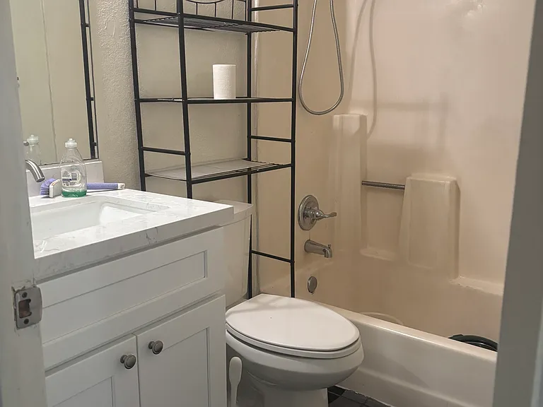 375 W 16th St #12 — Photo 13