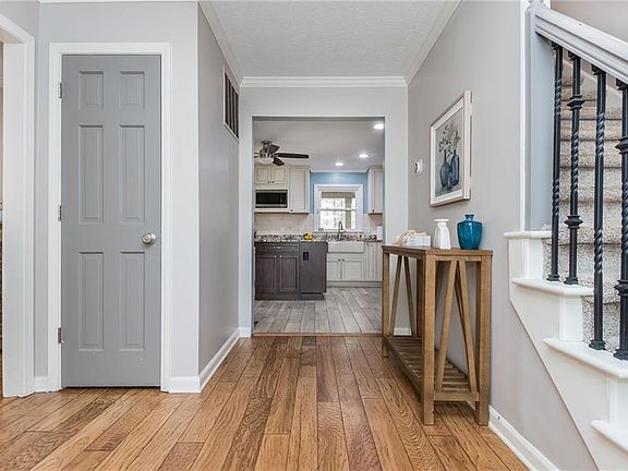 5th image of 2733 Eagle Ridge Rd