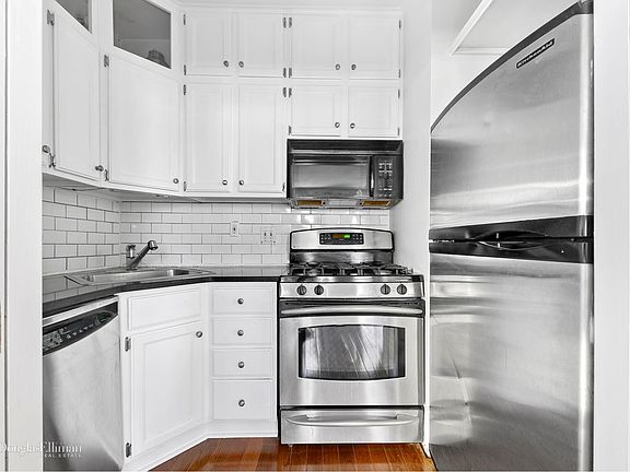 5th image of 92 Horatio St APT 3I