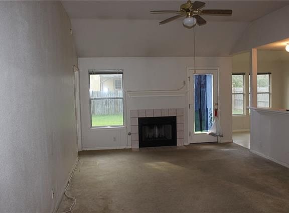 4th image of 221 Wild Buffalo Dr