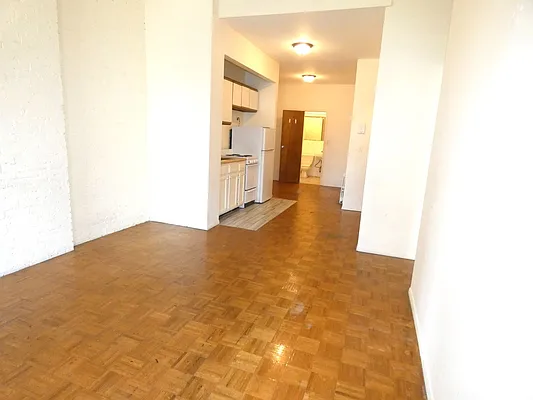 Rented by Compass | media 33