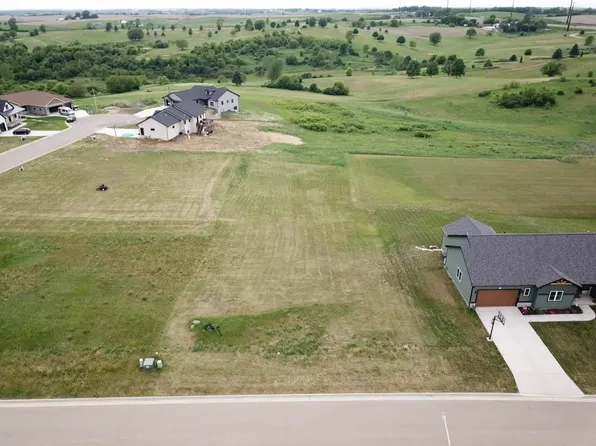114 Garrett Dr, Barneveld, WI 53507