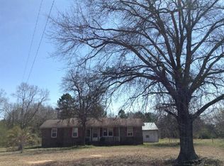 902 Wall St, Due West, SC 29639