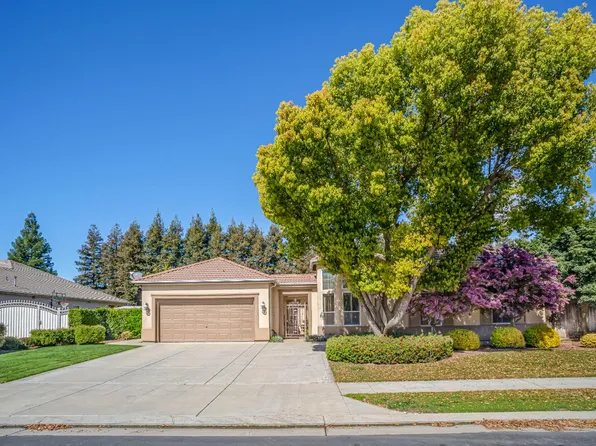 2643 Quincy Ave, Clovis, CA 93619