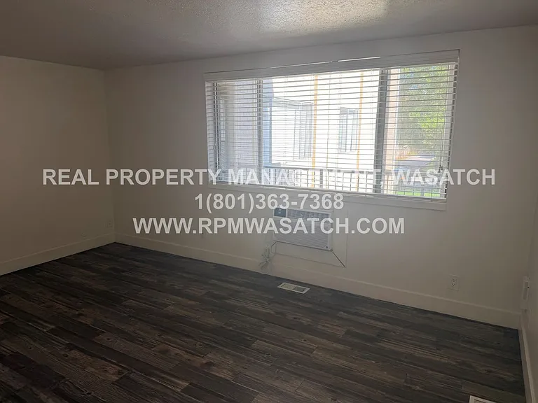 1150 E Garfield Ave — Photo 3