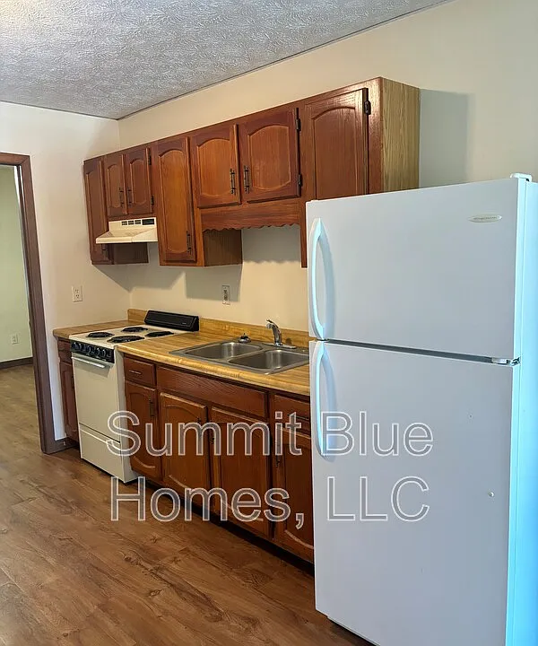 3953 Kent St #6