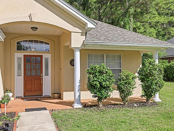 3rd image of 747 Eagle View Dr