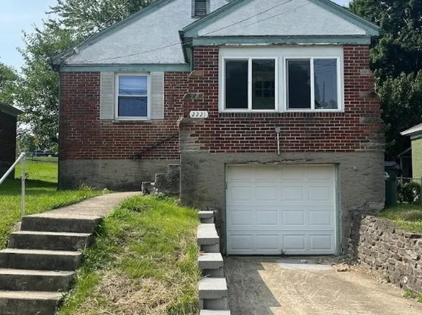 2221 Bremont Ave, Cincinnati, OH 45237
