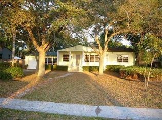 941 E Country Club Cir, Plantation, FL 33317