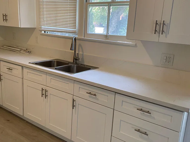 10940 Roebling Ave #10940 — Photo 3