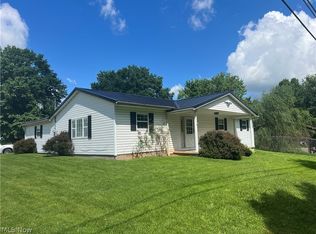 26 Wood Cir, Parkersburg, WV 26104