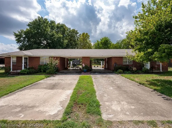27 W 4th St #27&29, Mulberry, AR 72947