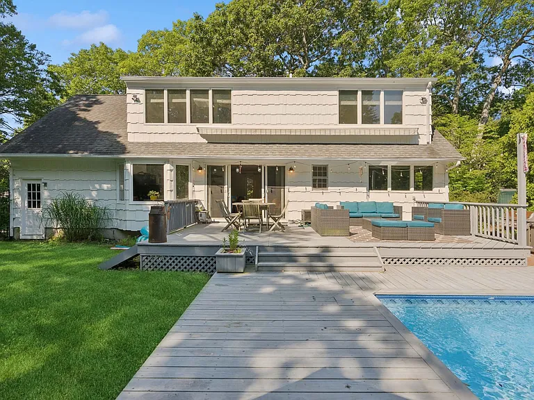 38 Eisenhower Dr — Photo 19