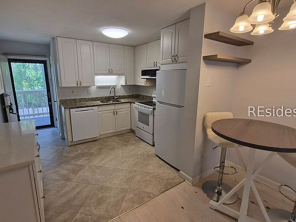 5th image of 239 Beach City Rd APT 1215
