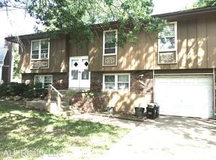 11616 Manchester Ave, Kansas City, MO 64134