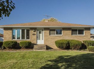 16185 S Glenn Dr, Maple Heights, OH